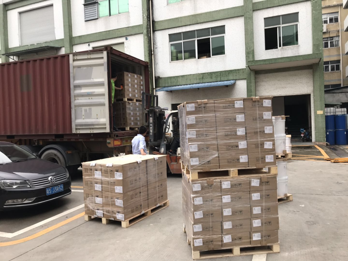 奮戰(zhàn)半月，液體硅膠準(zhǔn)時(shí)出貨